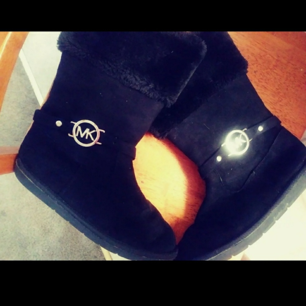 Michael Kors Boots size 5 in big girls